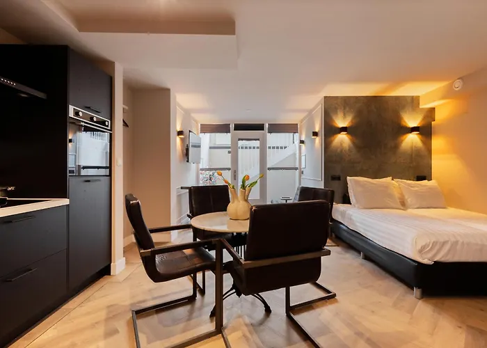 Midtown Royal アパートホテル *