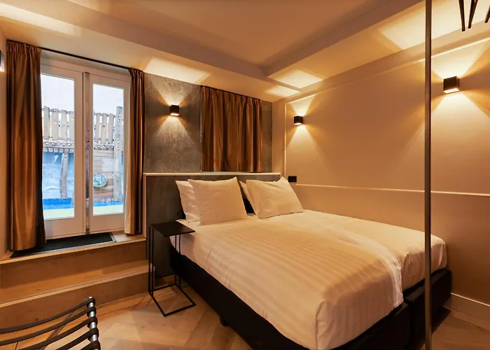 Midtown Royal アパートホテル